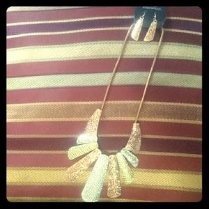 Paparazzi Tri-color Necklace and Earring Set